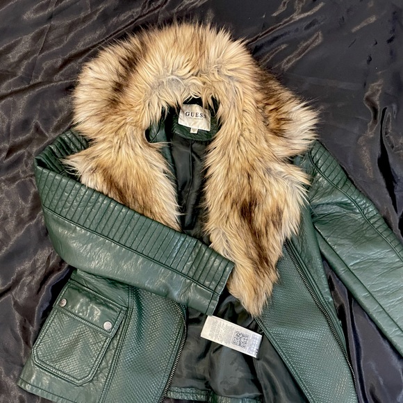 Woman’s GUESS Jacket - Picture 3 of 5